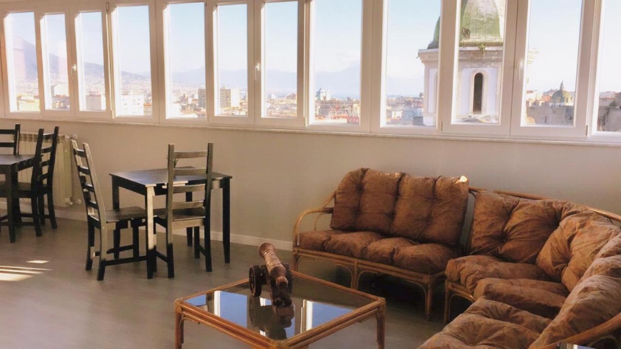 Bed and Breakfast La Terrazza Di Nonna Anna à Naples Extérieur photo